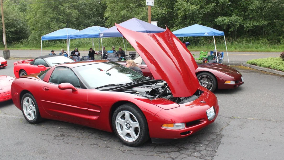 Corvette Generations/C5/C5 Red (2a).webp